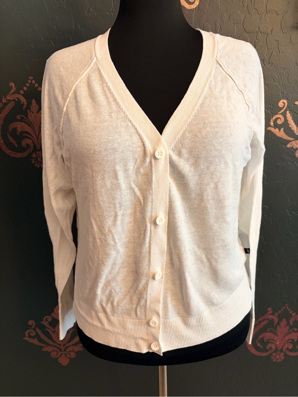 GAP Cream V-Neck Button-Front Cardigan
